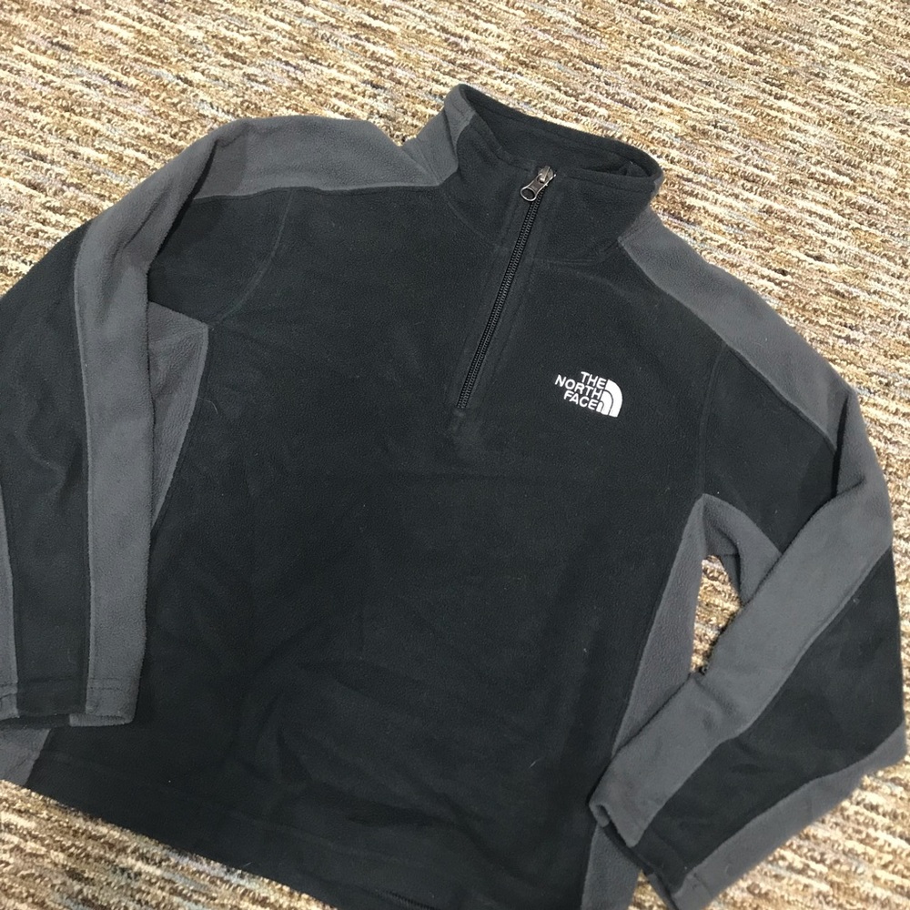 The North Face pull over